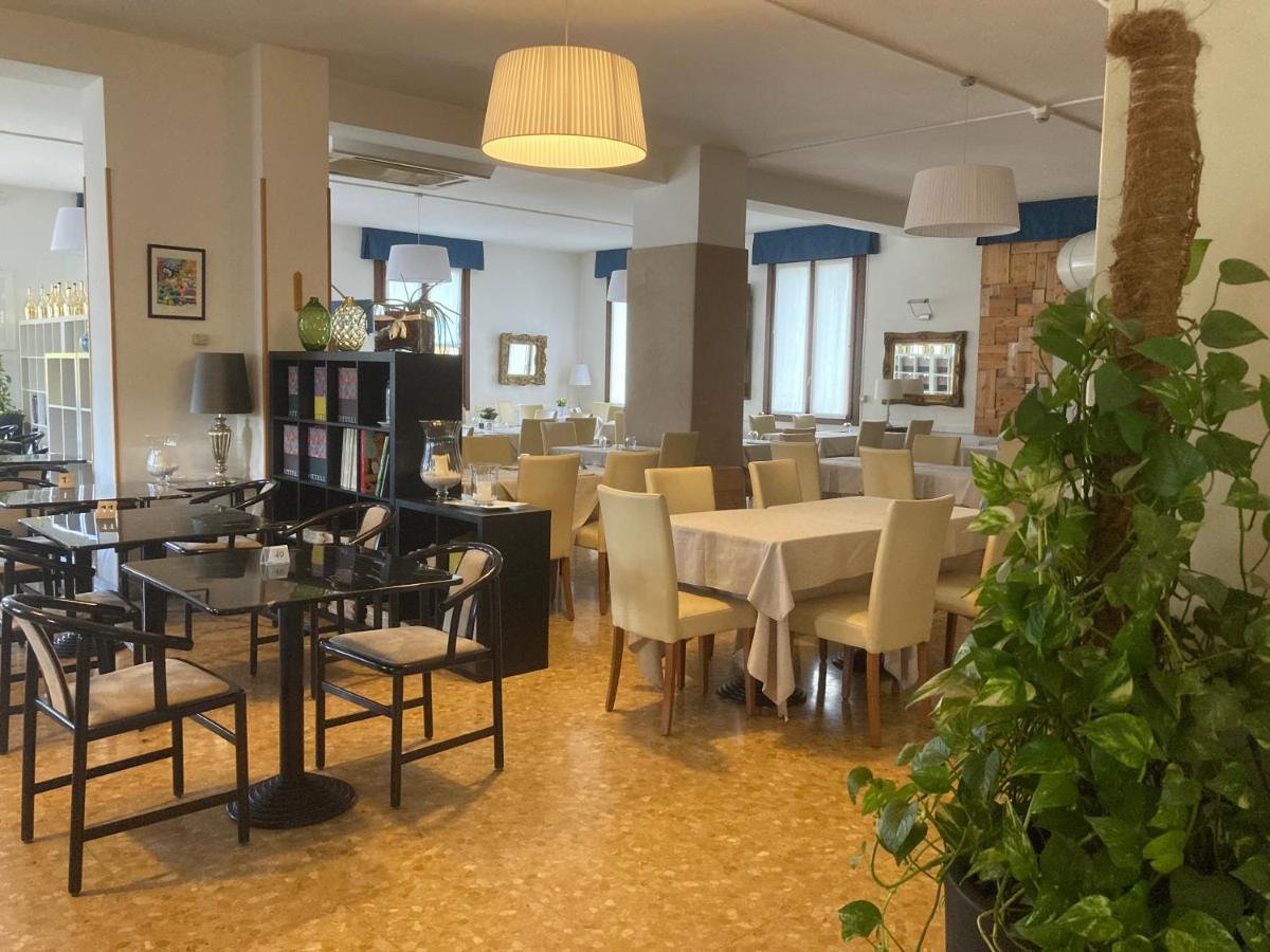 Locanda Al Santuario Peschiera del Garda Extérieur photo
